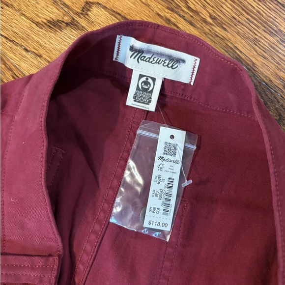 Madewell 
The Emmett Wide-Leg Full-Length Pant in Claret: Patch Pocket - Picture 8 of 10